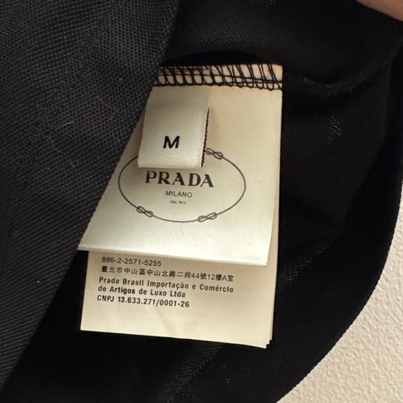 Vintage Prada Black Polo with Vibrant Orange Accents size M - Picture 4 of 5